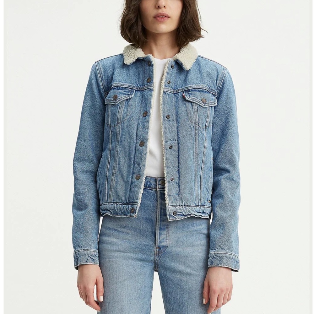 Levi's Women's Original Sherpa Trucker Jacket - Divided Blue Medium